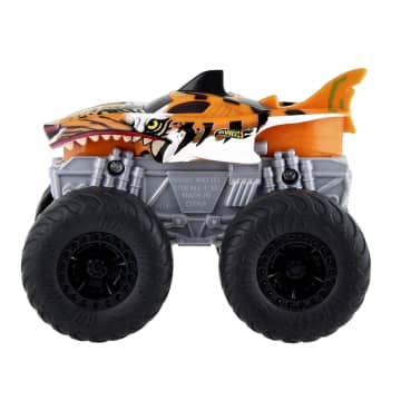 Hot Wheels Monster Trucks Véhicule Tiger Shark Sons et Lumières - Image 4 of 6