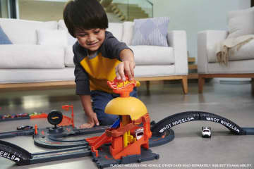 Hot Wheels City Pista de Juguete Tienda de Hamburguesas - Imagen 2 de 6
