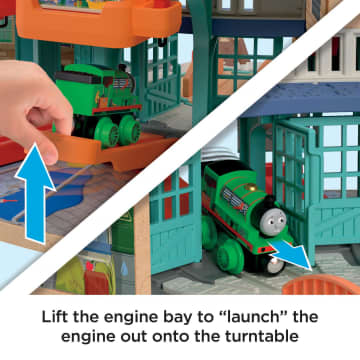 Fisher-Price Thomas & Friends Wooden Railway Tidmouth Sheds Starter Train Set - Image 3 of 6