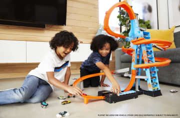 Hot Wheels® Coffret Altitude Crash - Image 2 of 6