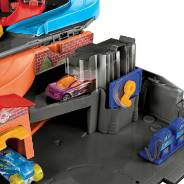 Hot Wheels Flying Customs Sto & Go - Image 4 of 6
