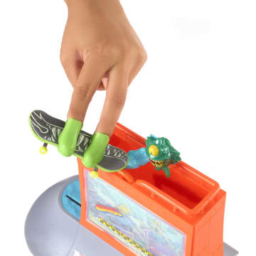 Hot Wheels Skate Pista de Brinquedo Set Aquário - Image 3 of 6
