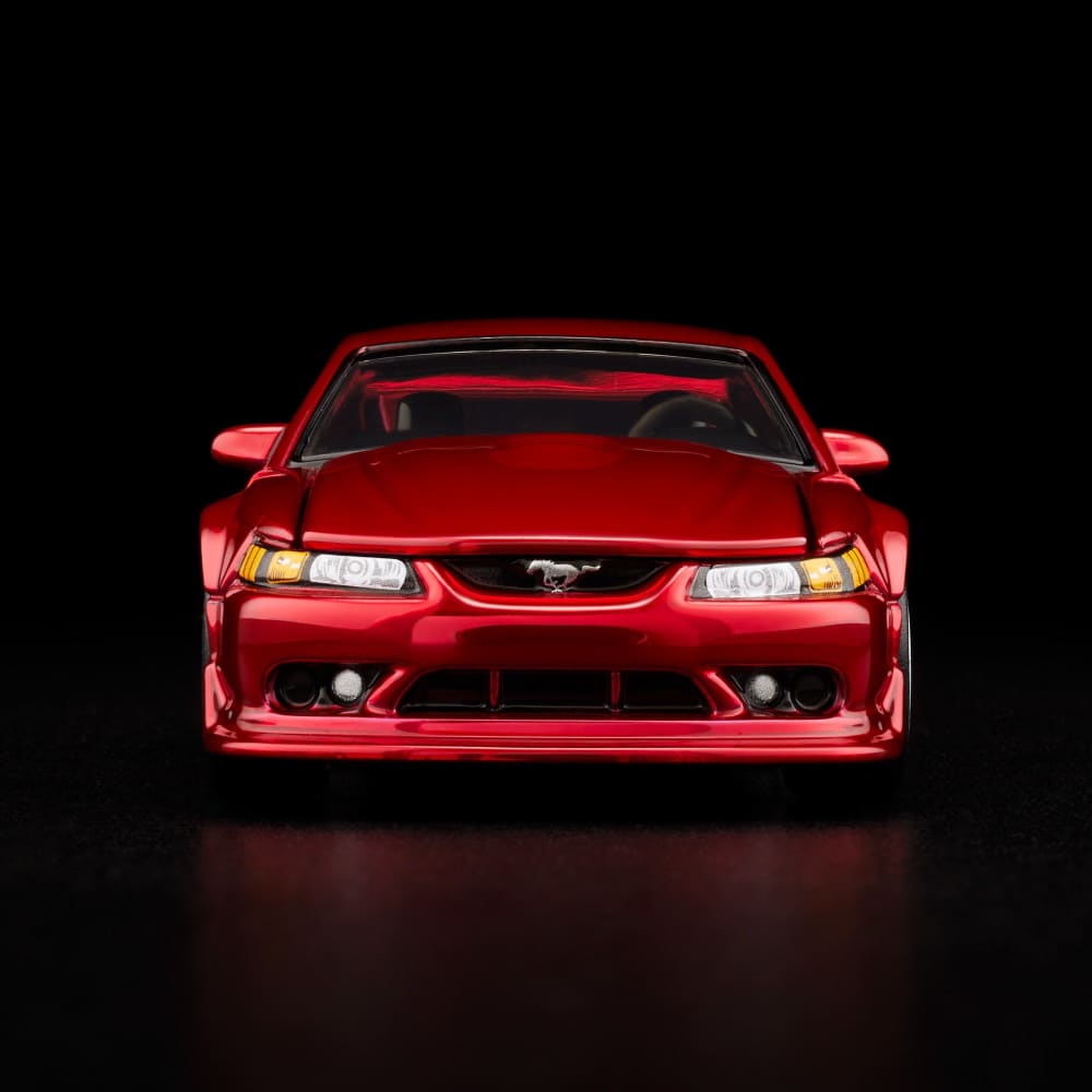 Cobra R Model Kit RLC Exklusiv: 2000 Ford Mustang SVT Cobra R | Mattel Creations DE