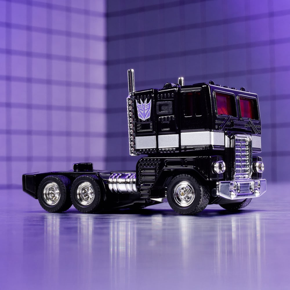 ホットウィール　トランスフォーマー　ネメシス Hot Wheels Transformers Nemesis Prime | Mattel Creations