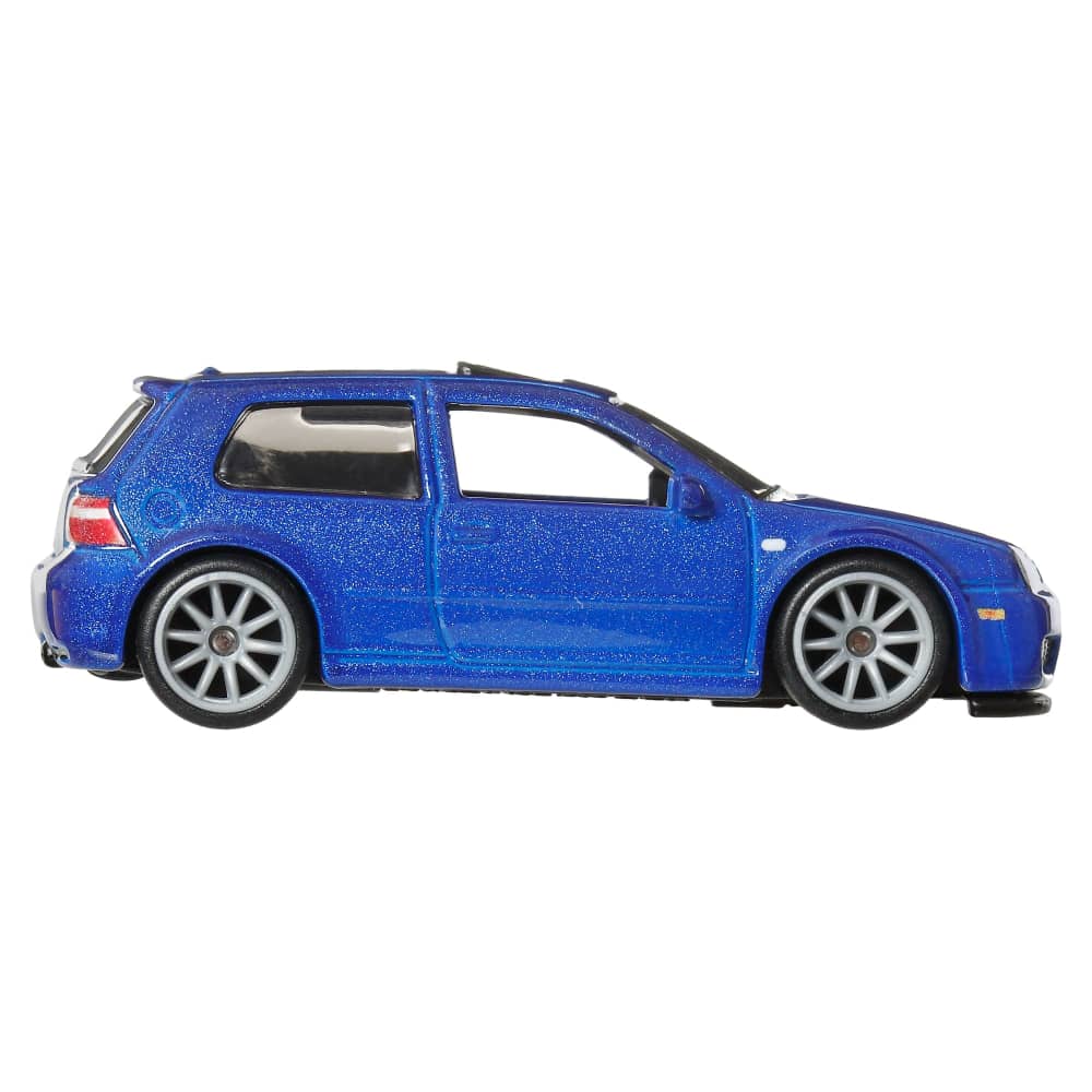 Hot Wheels Premium Car Culture 2-Pack 2004 Volkswagen Gold R32
