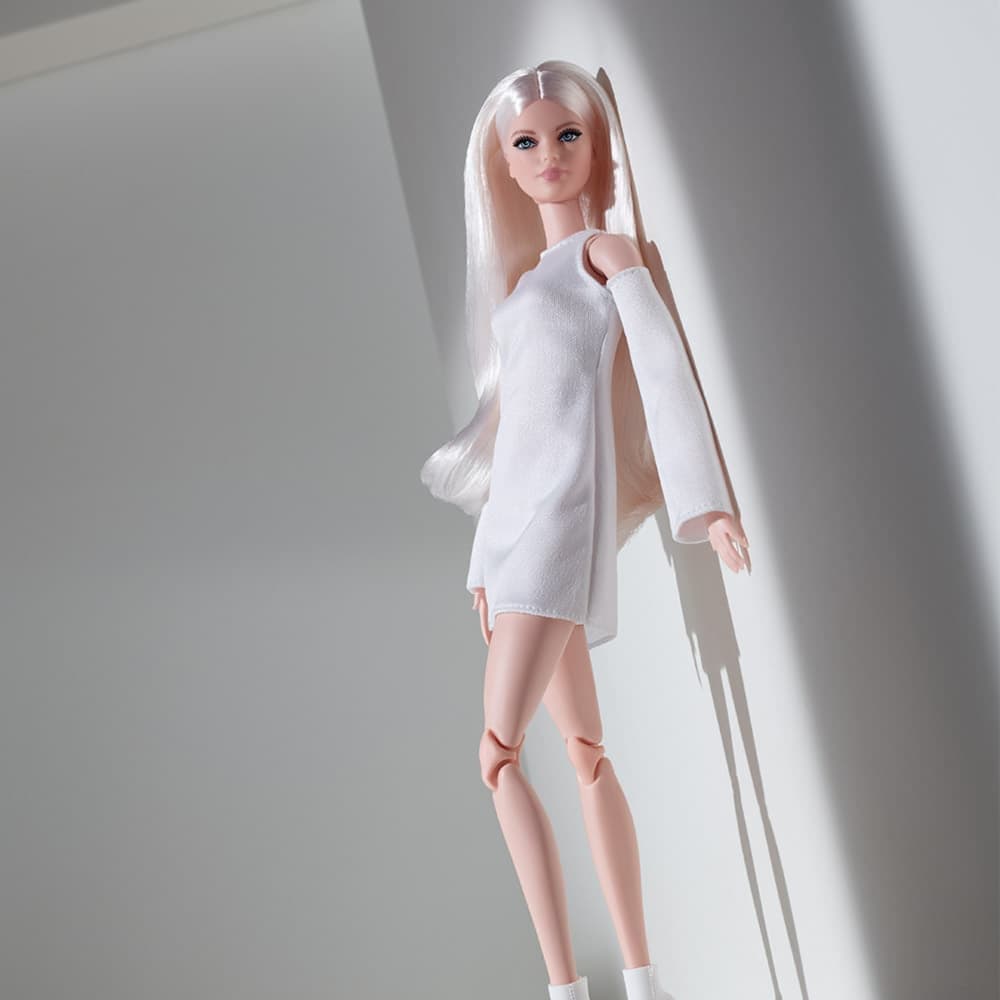 Barbie LOOKS VICTORIA # 6 POSABLE 2020 Mattel GXB28 poupée Blonde boite Barbie LOOKS VICTORIA # 6 POSABLE 2020 Mattel GXB28 poupée Blonde boite