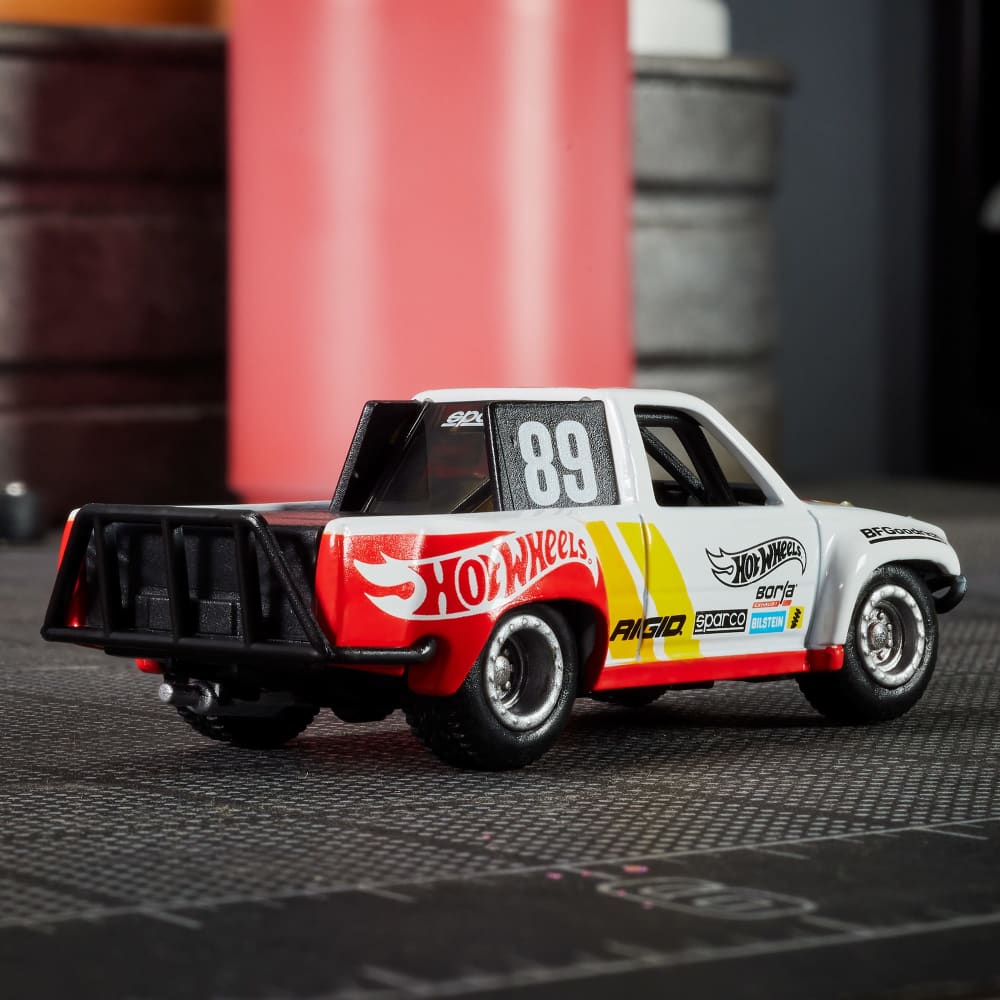 Hot Wheels Elite 64 1989 Toyota HiLux Stadium Truck | Mattel Creations