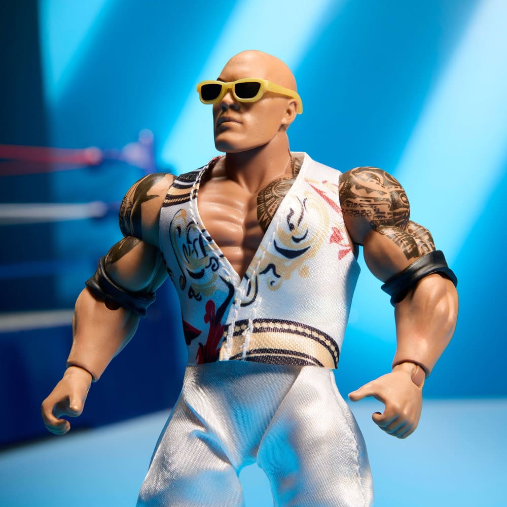 WWEスーパースター　ザ・ロック　２バージョンのフィギュア　ROCK SOLID WWE Superstars Rocky Maivia and The Rock Action Figures | Mattel