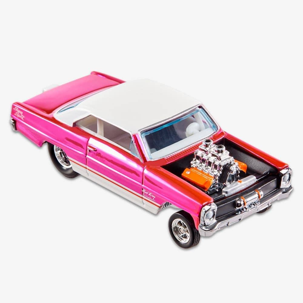 RLC Exclusive '66 Super Nova – Mattel Creations