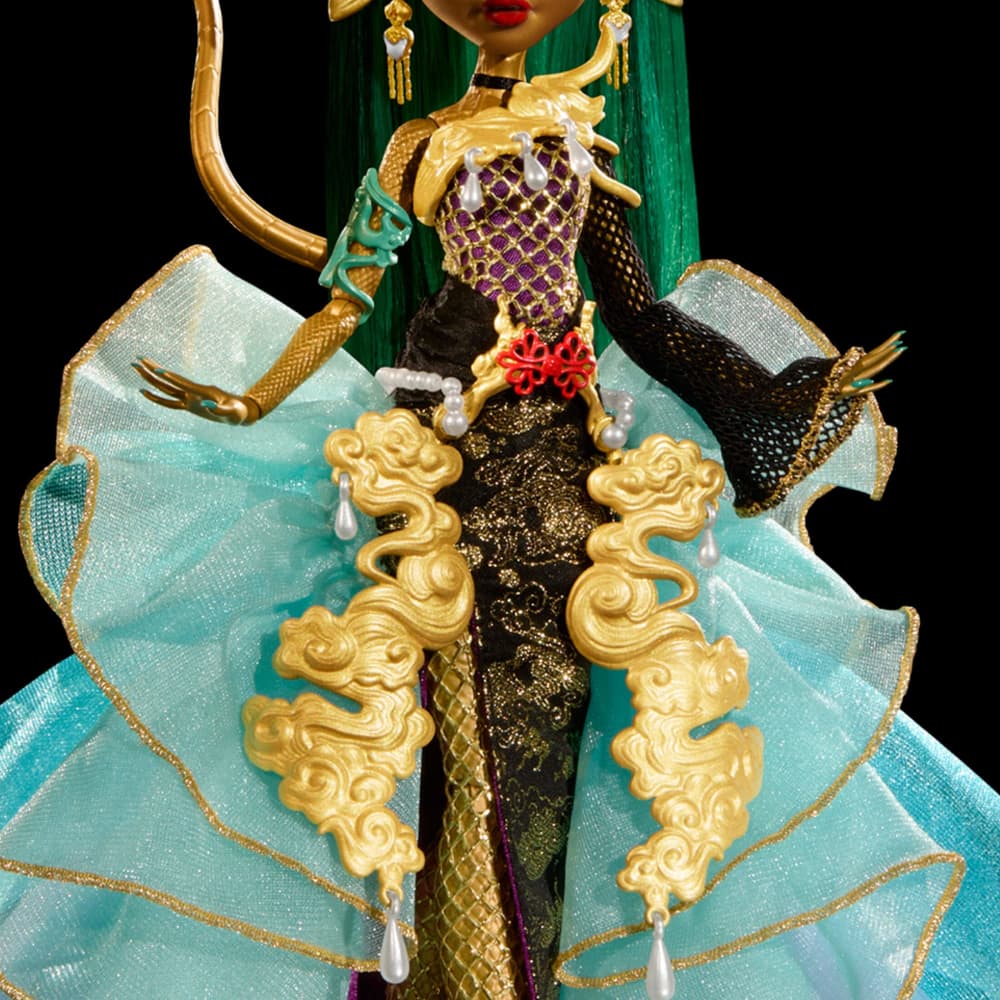 モンスターハイ( *´艸｀)ジェーン ブーリトル Monster High Jinafire Long Doll 2024 Fang Vote | Mattel Creations