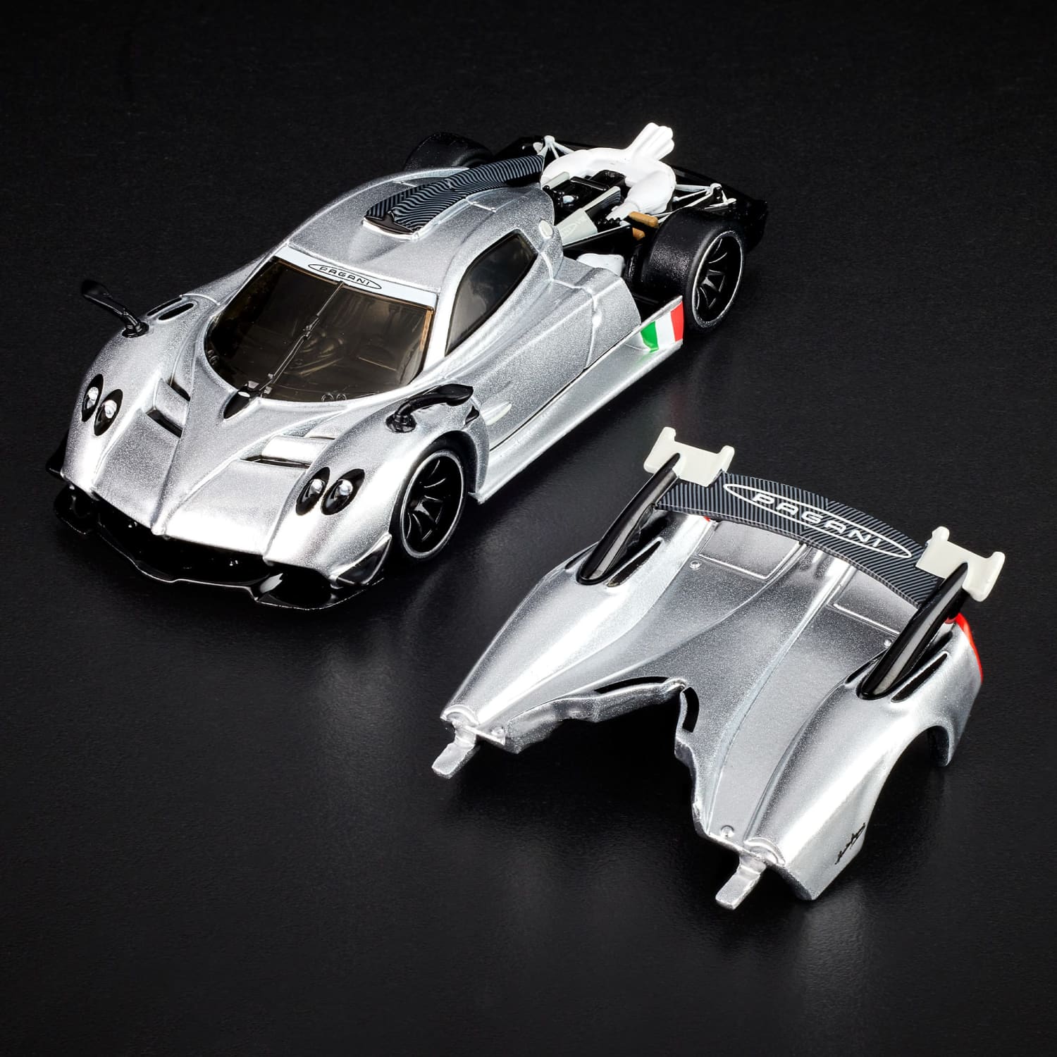 Hotwheels RLC ’21 Pagani Huayra R Hot Wheels Red Line Club Exclusive '21 Pagani Huayra R | Mattel