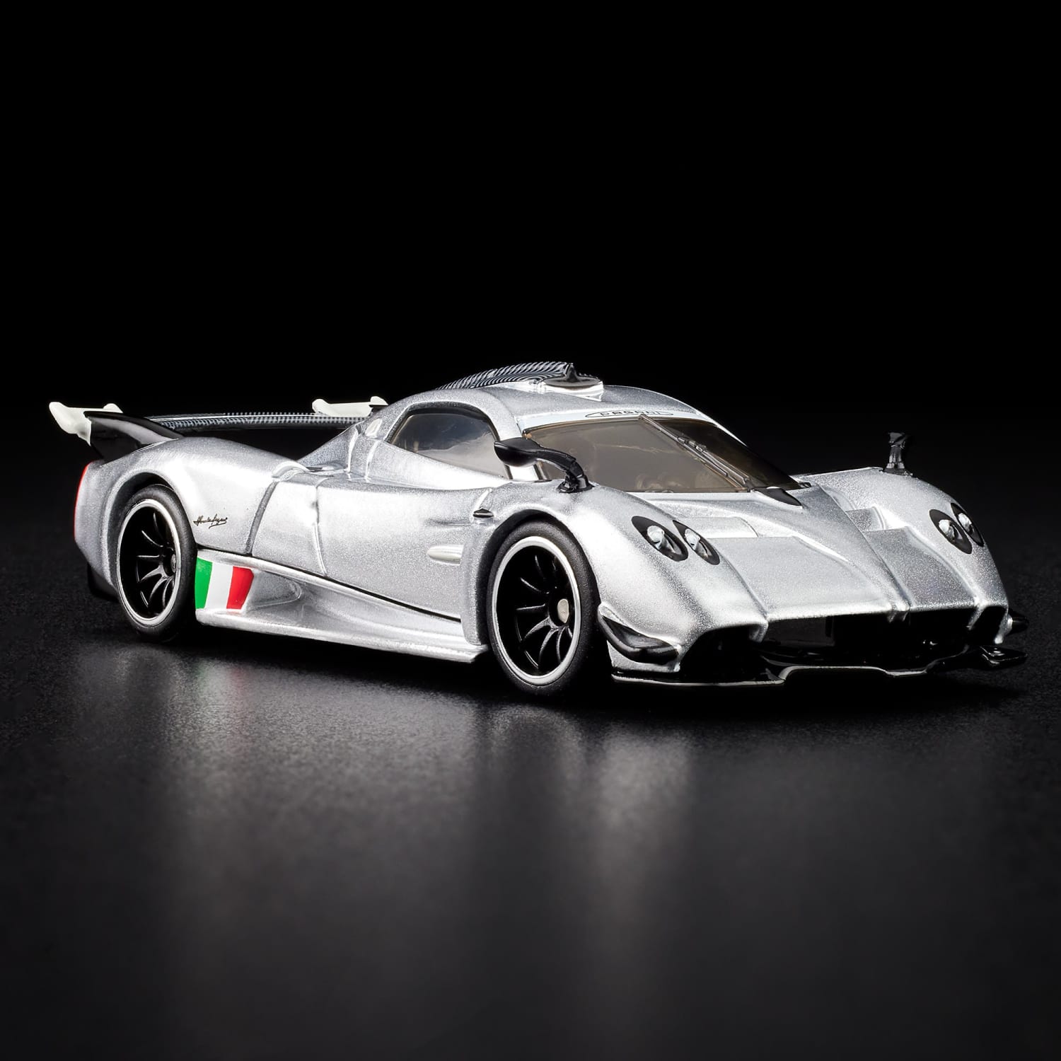 Hot Wheels Red Line Club Exclusive '21 Pagani Huayra R | Mattel