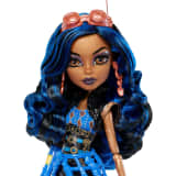 Boo-riginal Creeproduction Robecca Steam Puppe