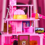 Mini BarbieLand Mojo Dojo Casa House