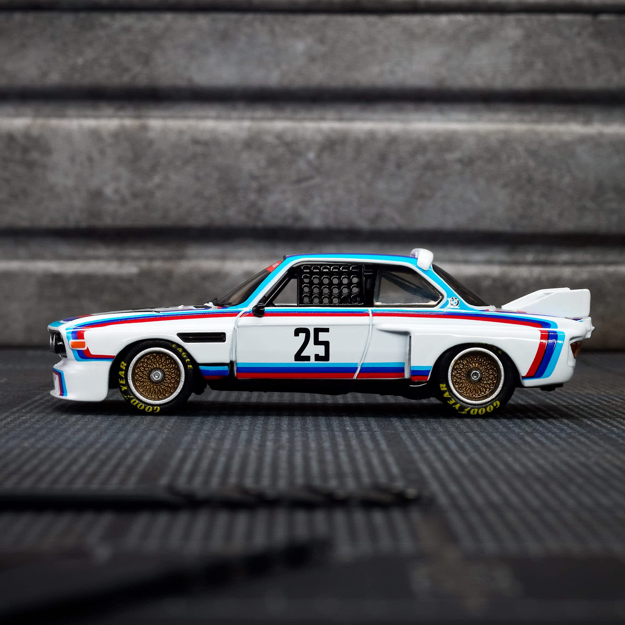 Hot Wheels Elite 64 1975 BMW 3.0 CSL