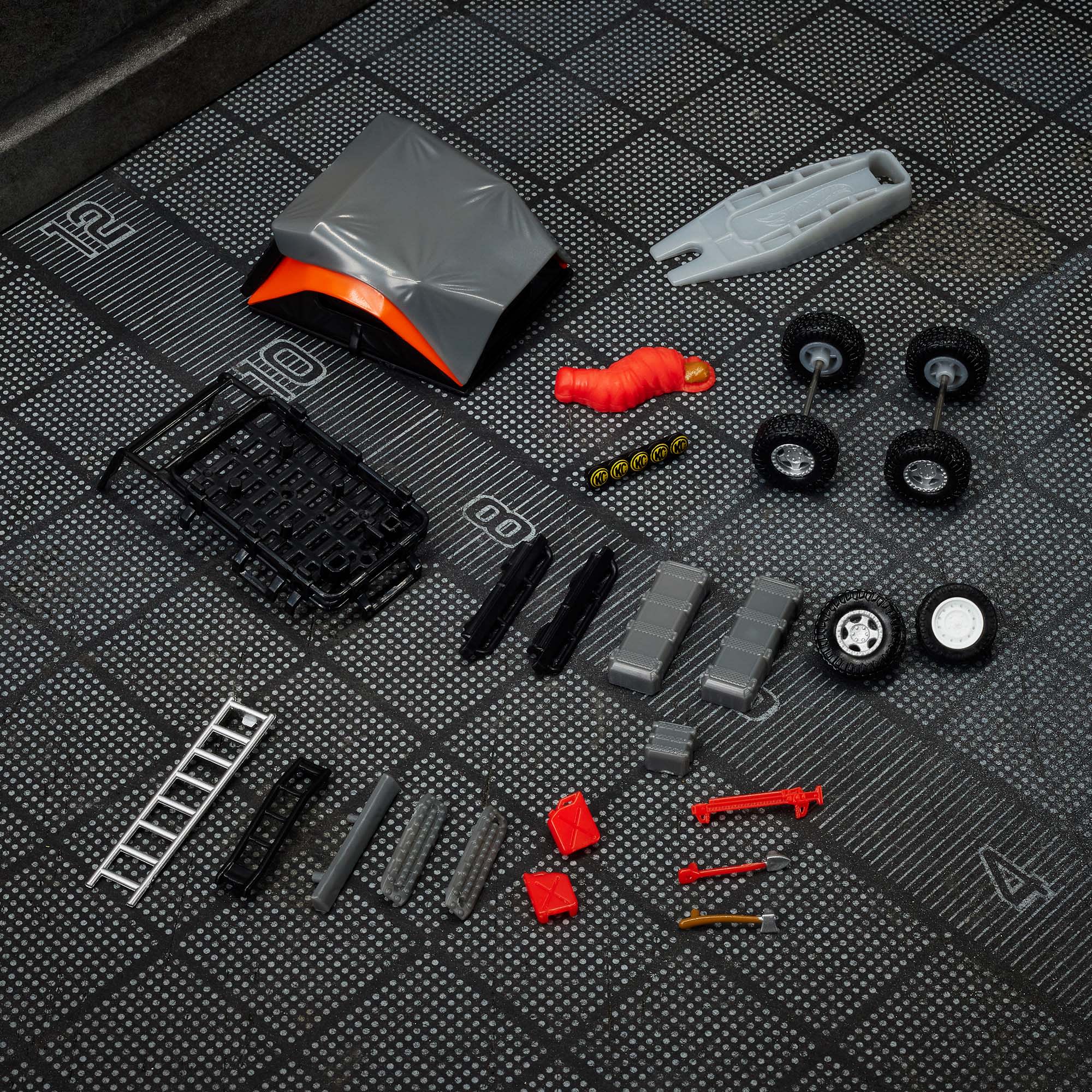 Hot Wheels Elite 64 Mod Shop 1982 Custom Toyota Land Cruiser FJ45 Troopy
