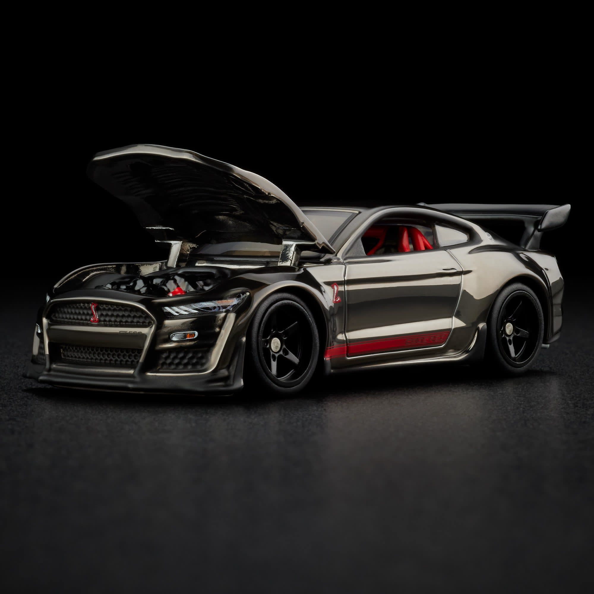 RLC Exklusive 2022 Ford Mustang Shelby GT500 Code Red