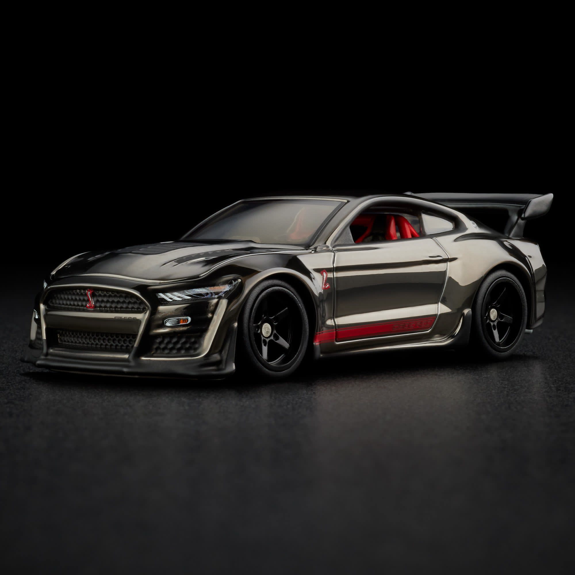 RLC Exklusive 2022 Ford Mustang Shelby GT500 Code Red