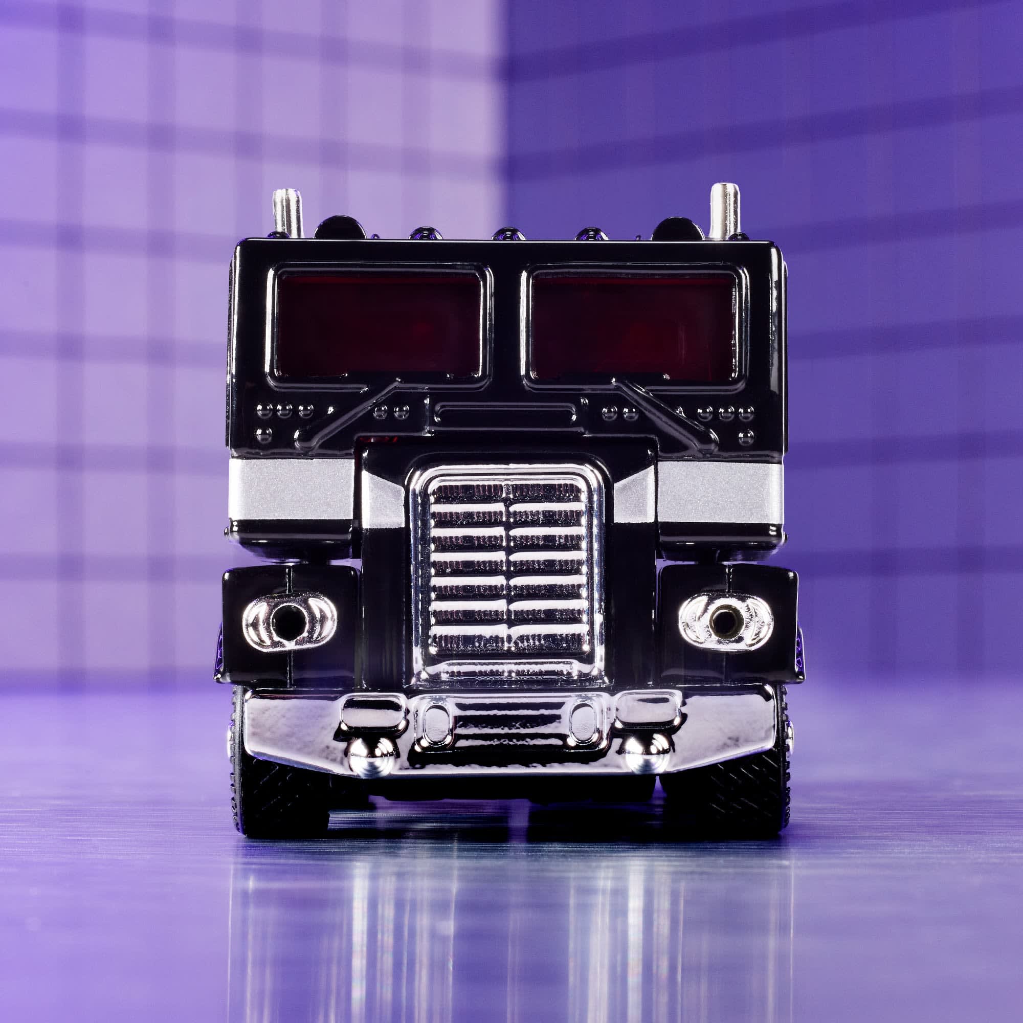 Hot Wheels Transformers Nemesis Prime