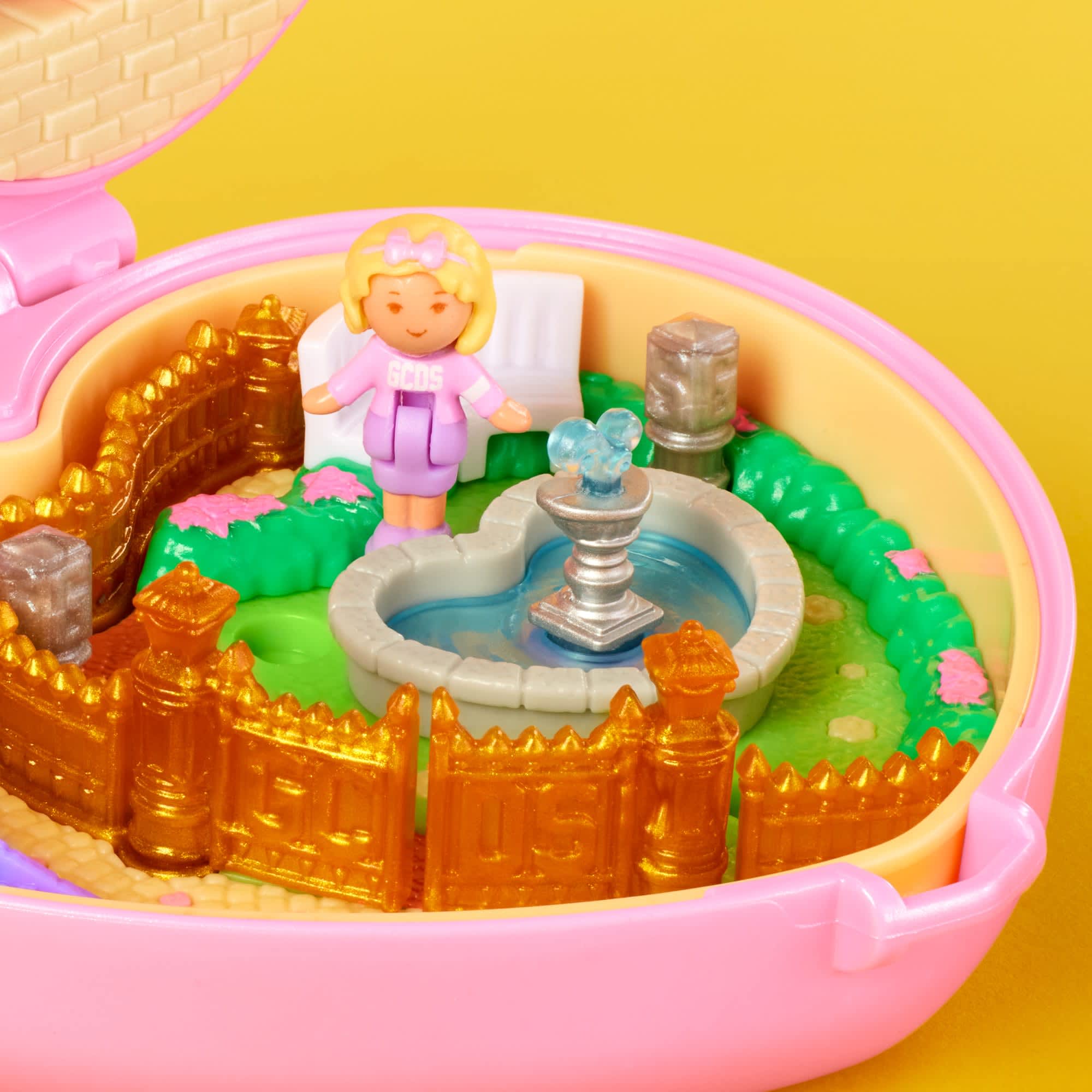 Polly Pocket x GCDS Compact