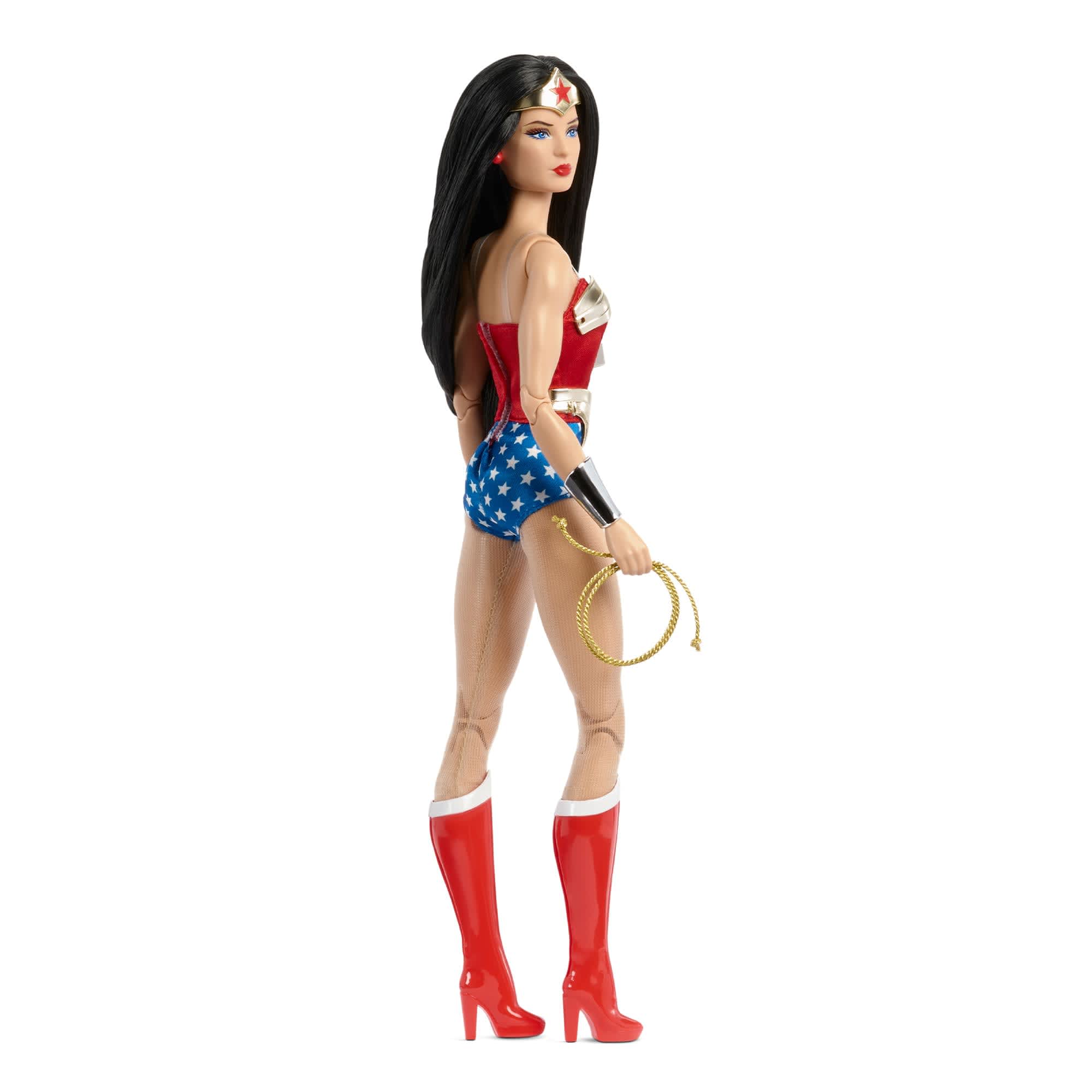 Barbie Signature Poupée Barbie DC Wonder Woman