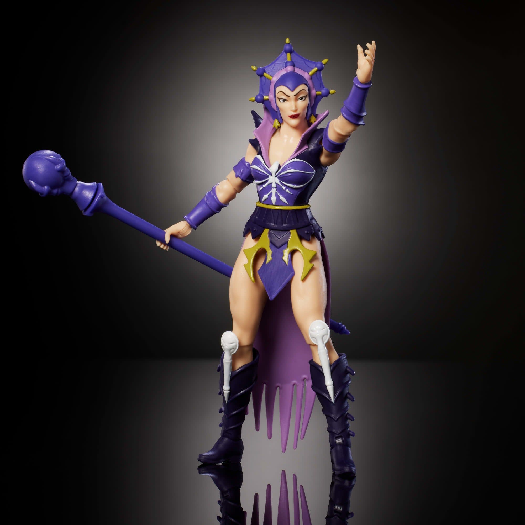 Masters of the Universe Origins 200X Cartoon Collection Evil Lyn Action Figure