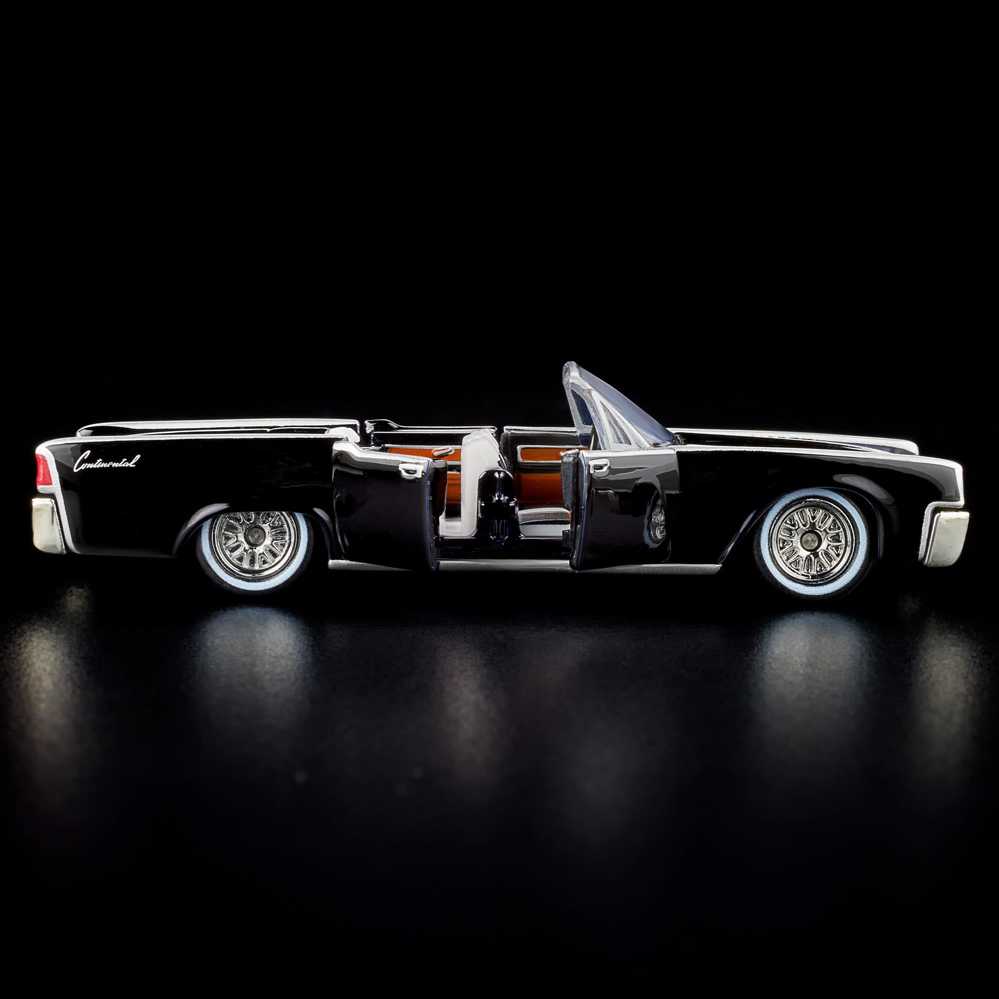 Hot Wheels RLC Exclusive ’61 Lincoln Continental
