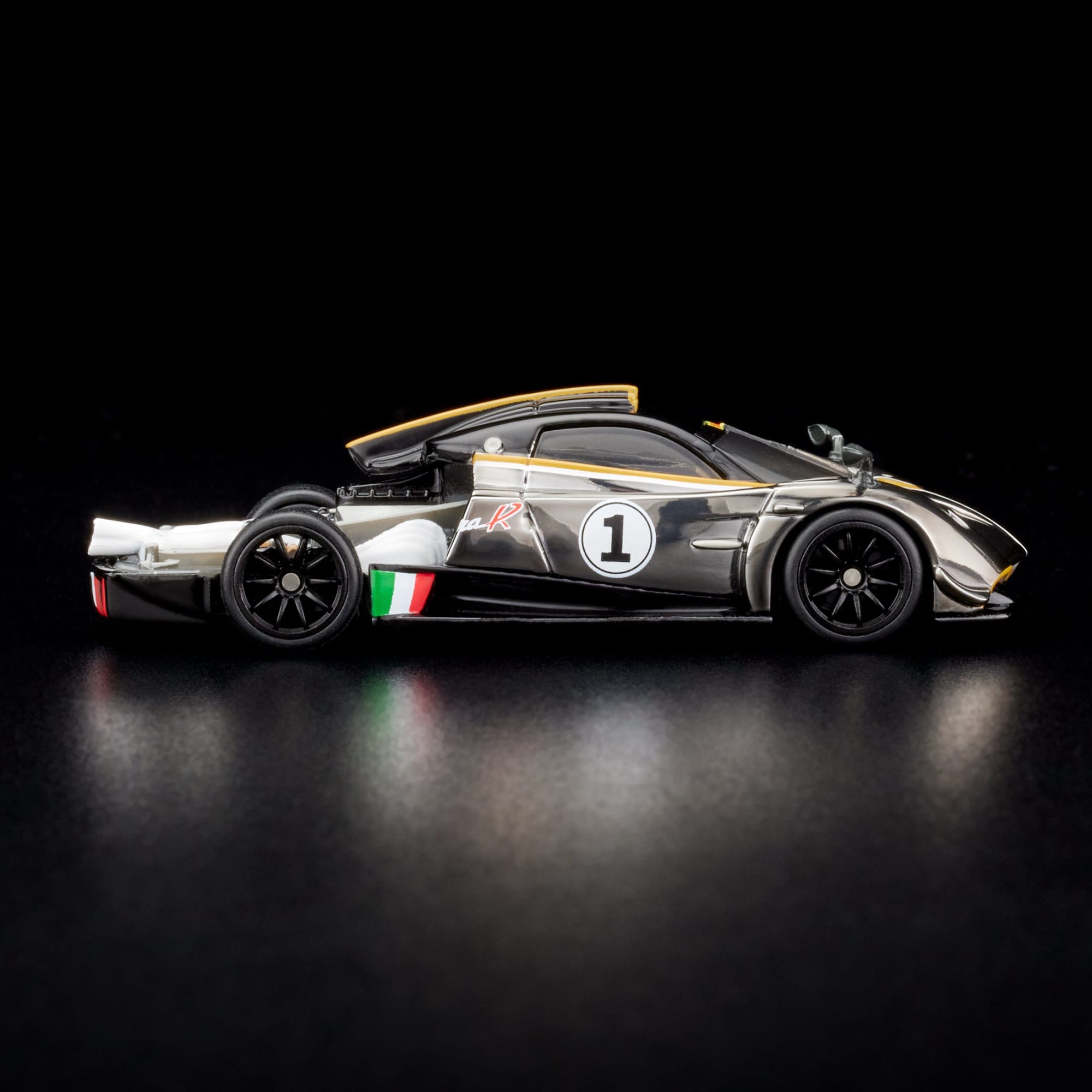 RLC Exclusive ‘21 Pagani Huayra R