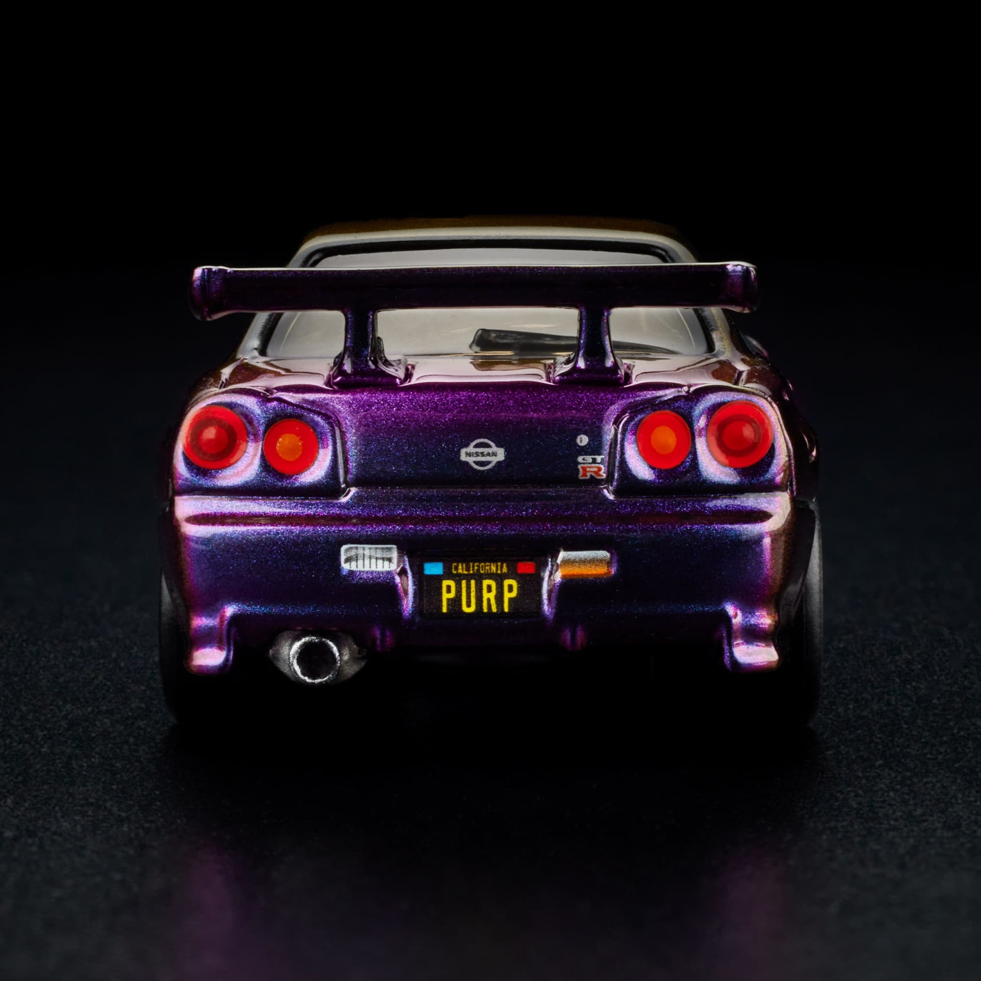 RLC Exclusive Nissan Skyline GT-R BNR34