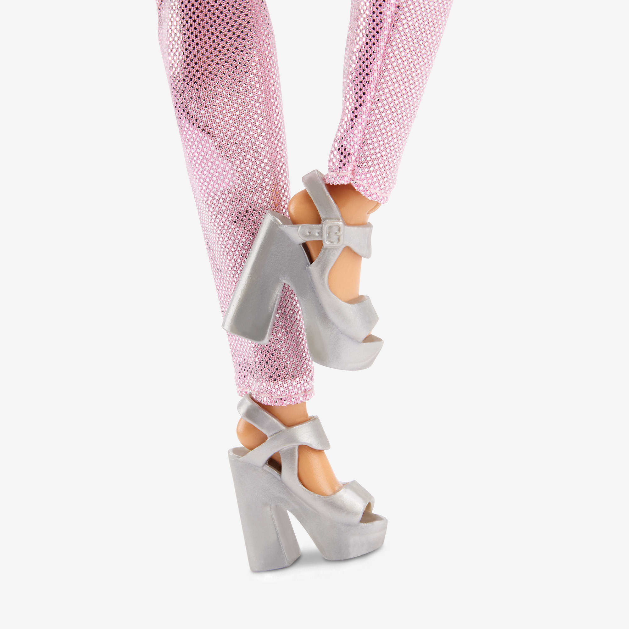 Barbie Looks Doll #22 (Petite, Short Auburn Hair)