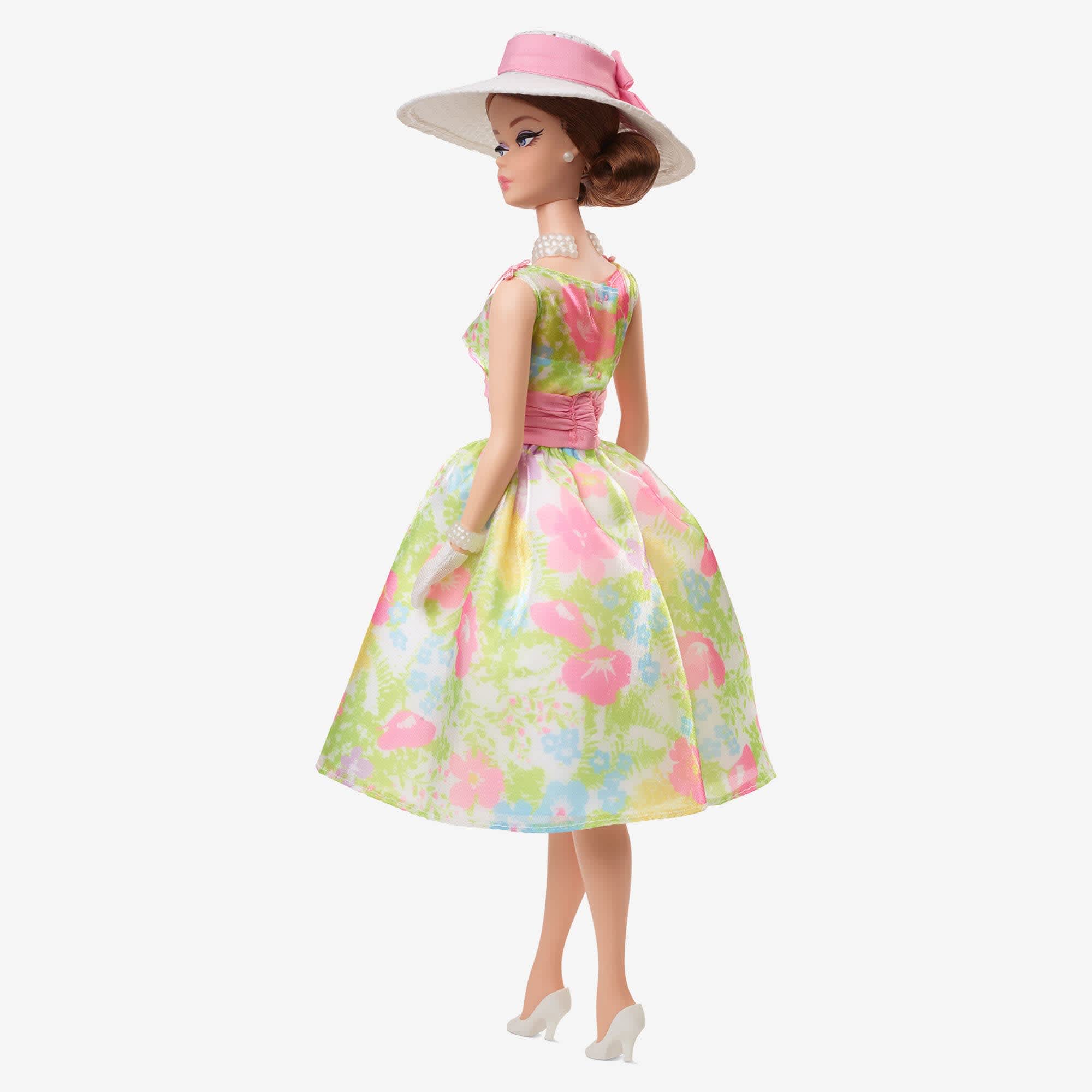 Barbie 12 Days of Spring Doll and Accessories – Mattel Creations