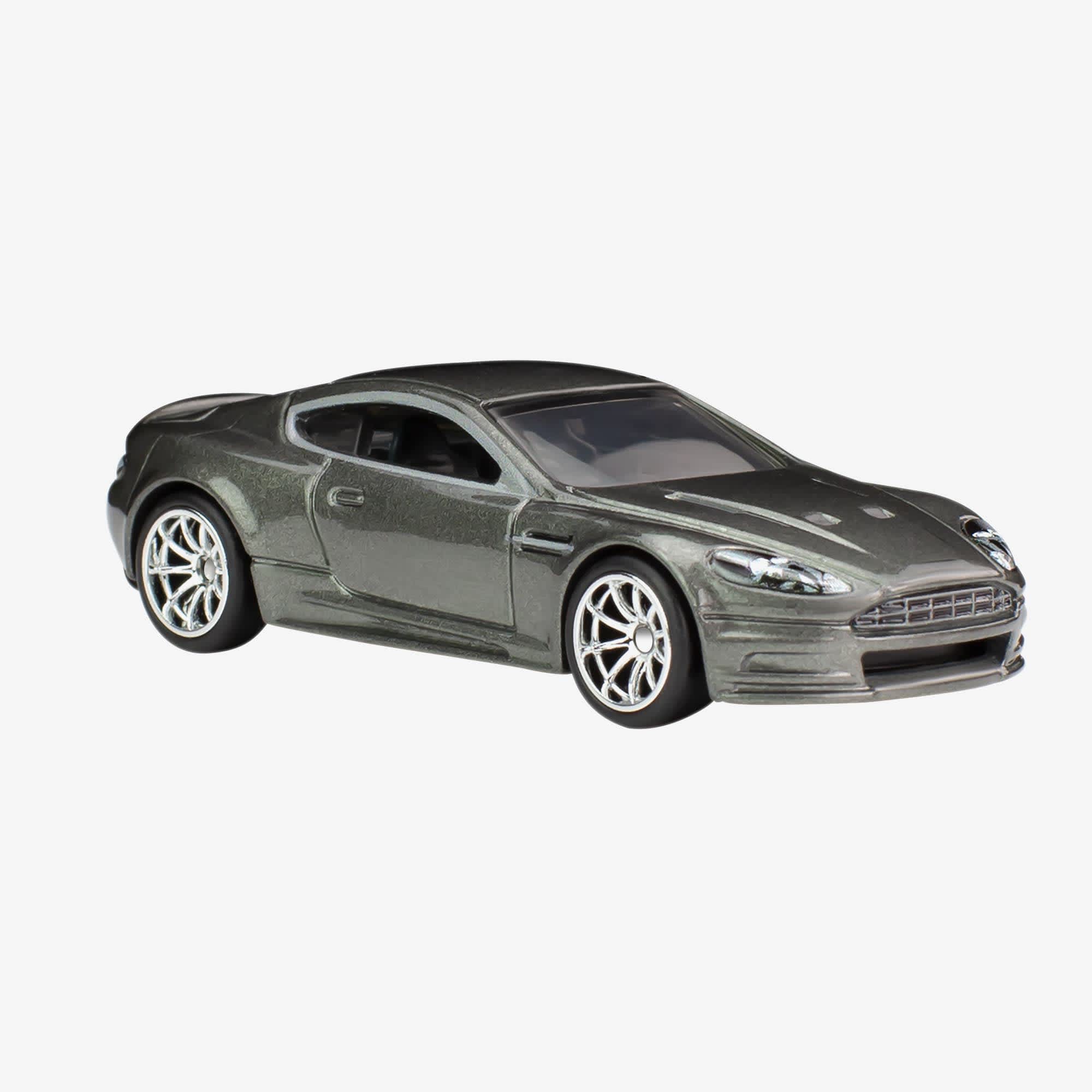 Hot Wheels Retro Entertainment Casino Royale 007 Aston Martin DBS
