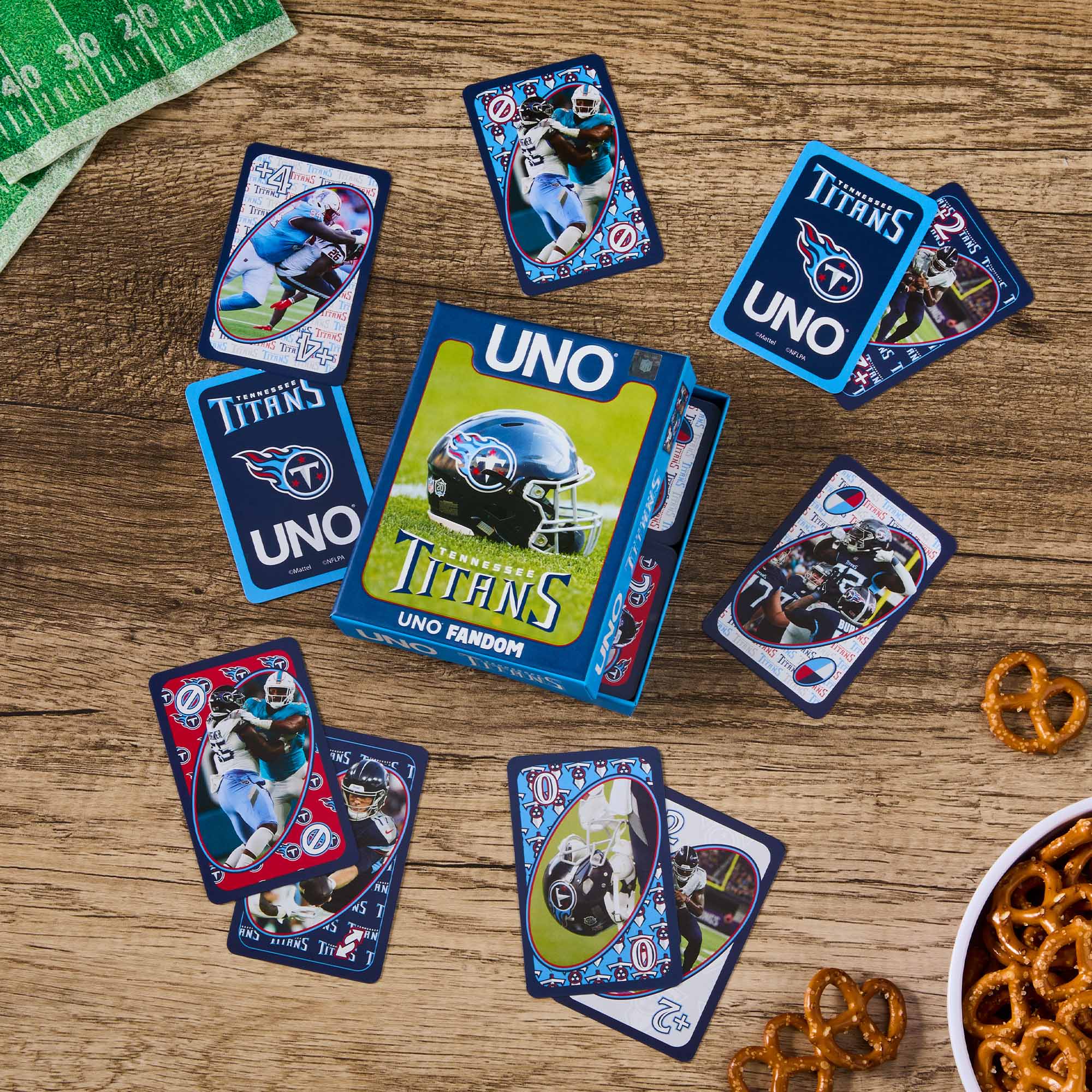 UNO Fandom NFL Tennessee Titans Game Deck