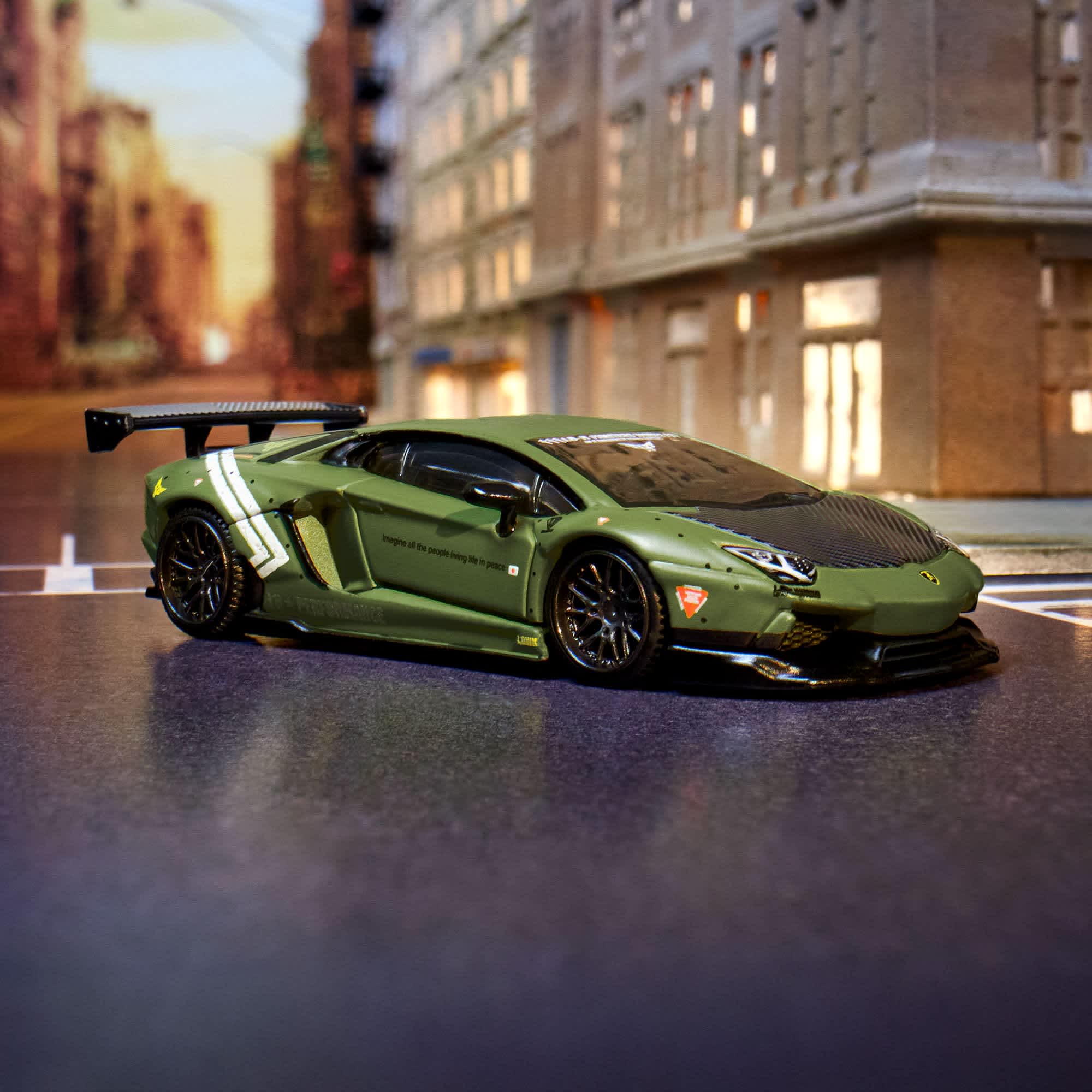 Hot Wheels Elite 64 LBWK Lamborghini Aventador LP 700-4