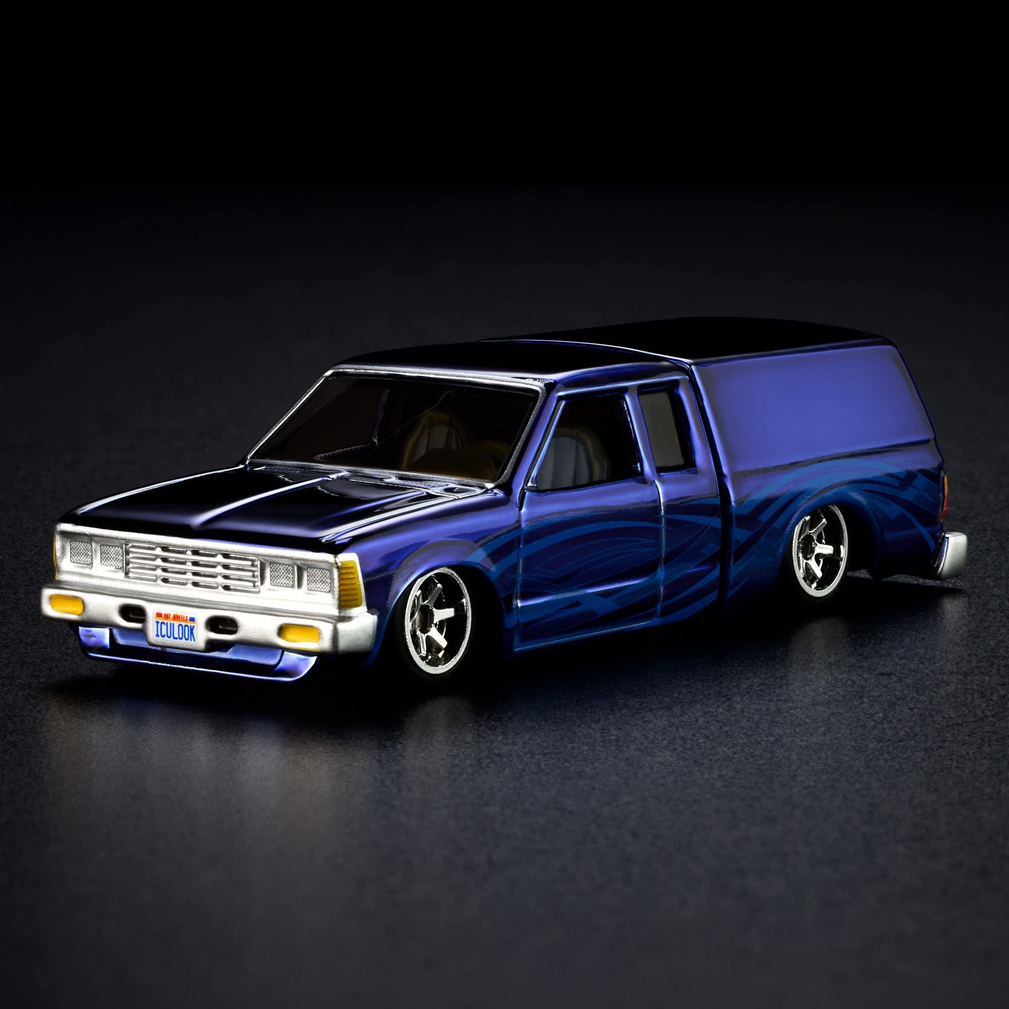 Hot Wheels RLC Exclusive 1986 Nissan 720 King Cab