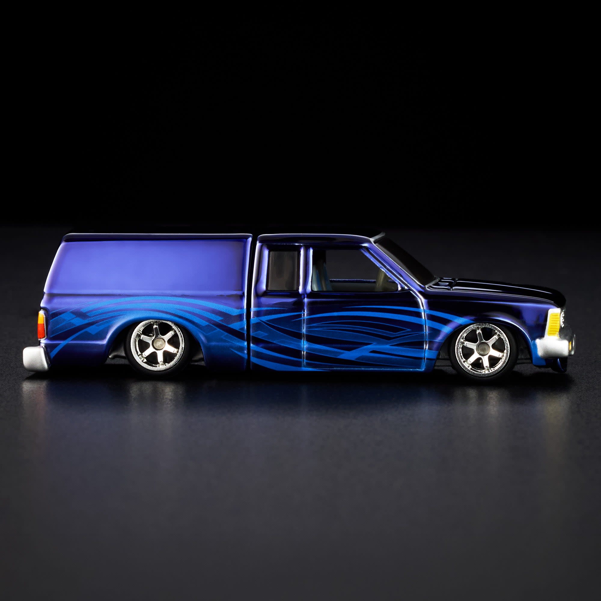 Hot Wheels RLC Exclusive 1986 Nissan 720 King Cab