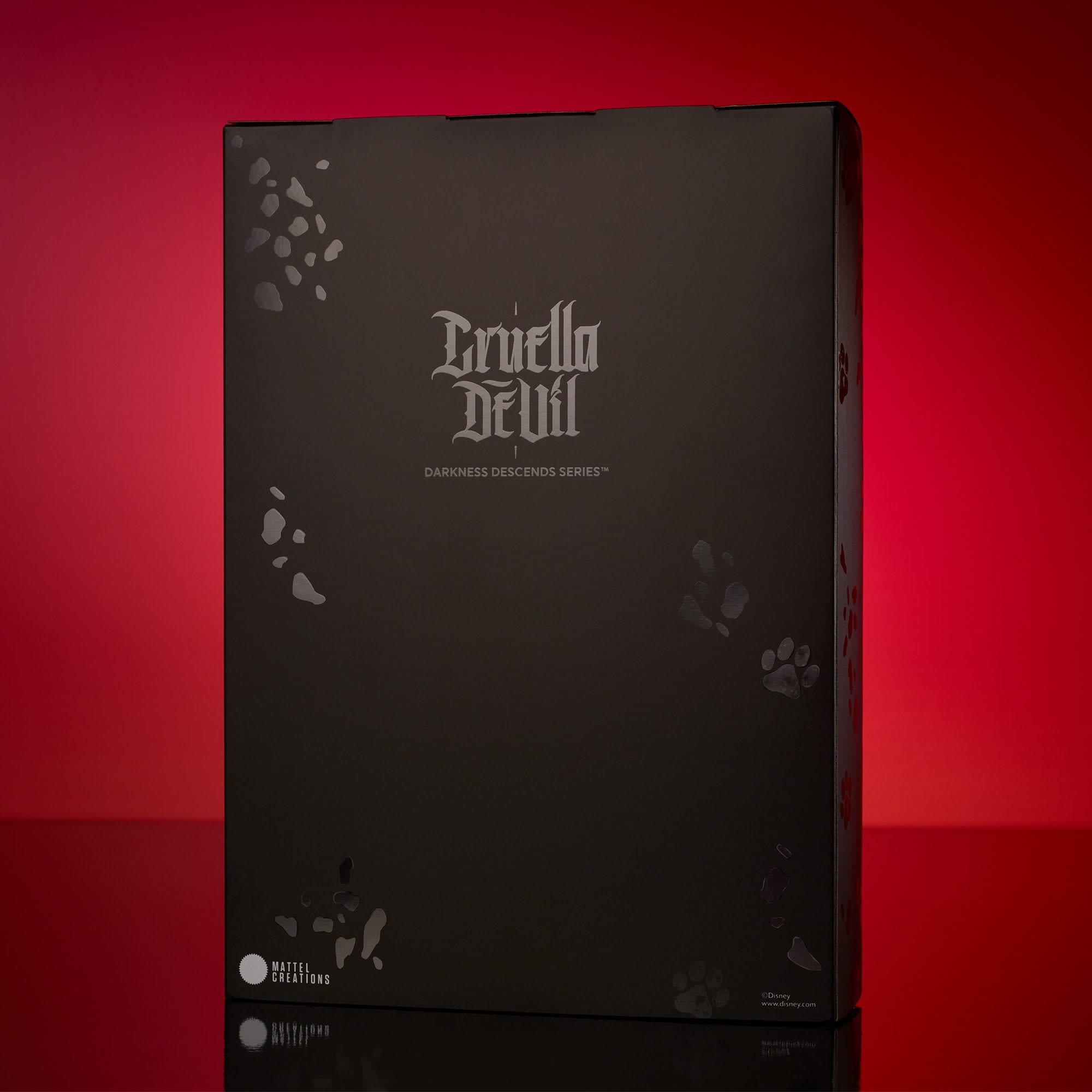 Disney Darkness Descends Cruella De Vil Doll