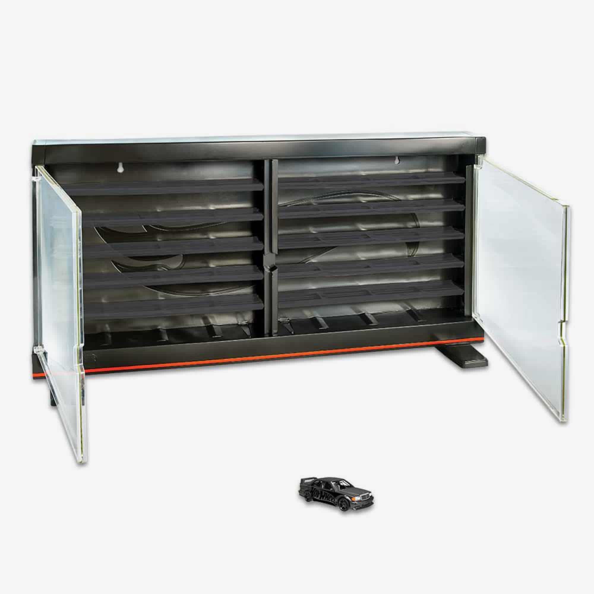 HW Display Case Plus Exclusive Mercedes-Benz 190 E 2.5-16 Evolution II