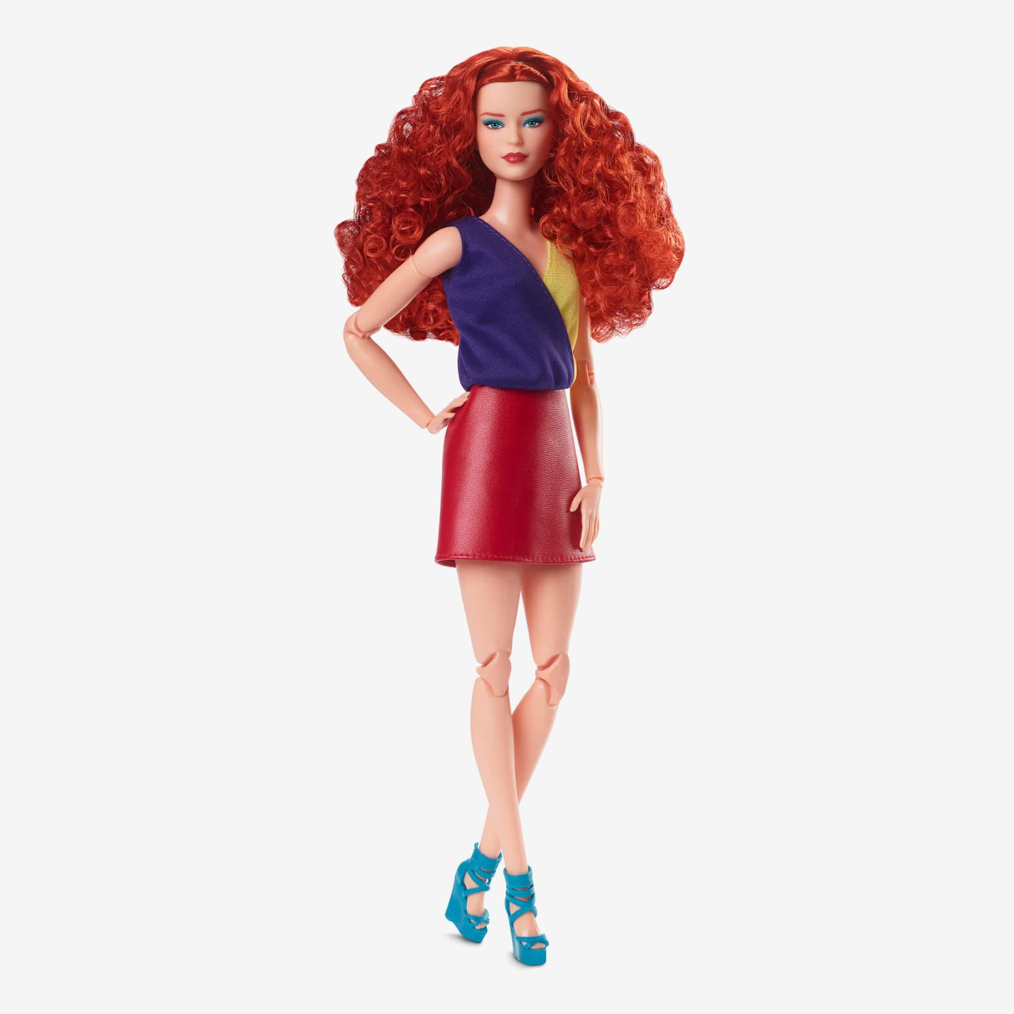 Barbie LOOKS DOLL N°11 Curly red hair 2021 Mattel HBX94 Made to move NRFB Boite Barbie LOOKS DOLL N°11 Curly red hair 2021 Mattel HBX94 Made to move NRFB Boite