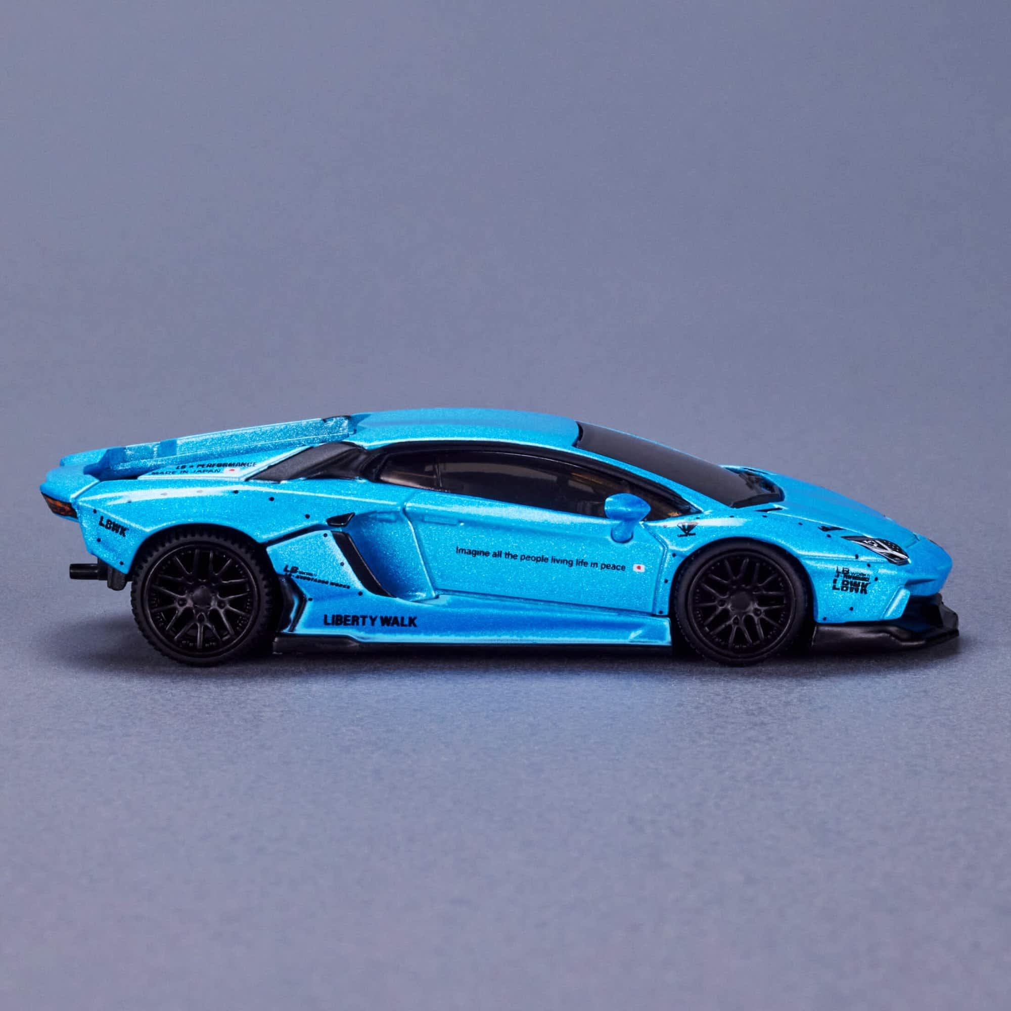 Elite 64 Series LBWK Lamborghini Aventador LP 700-4