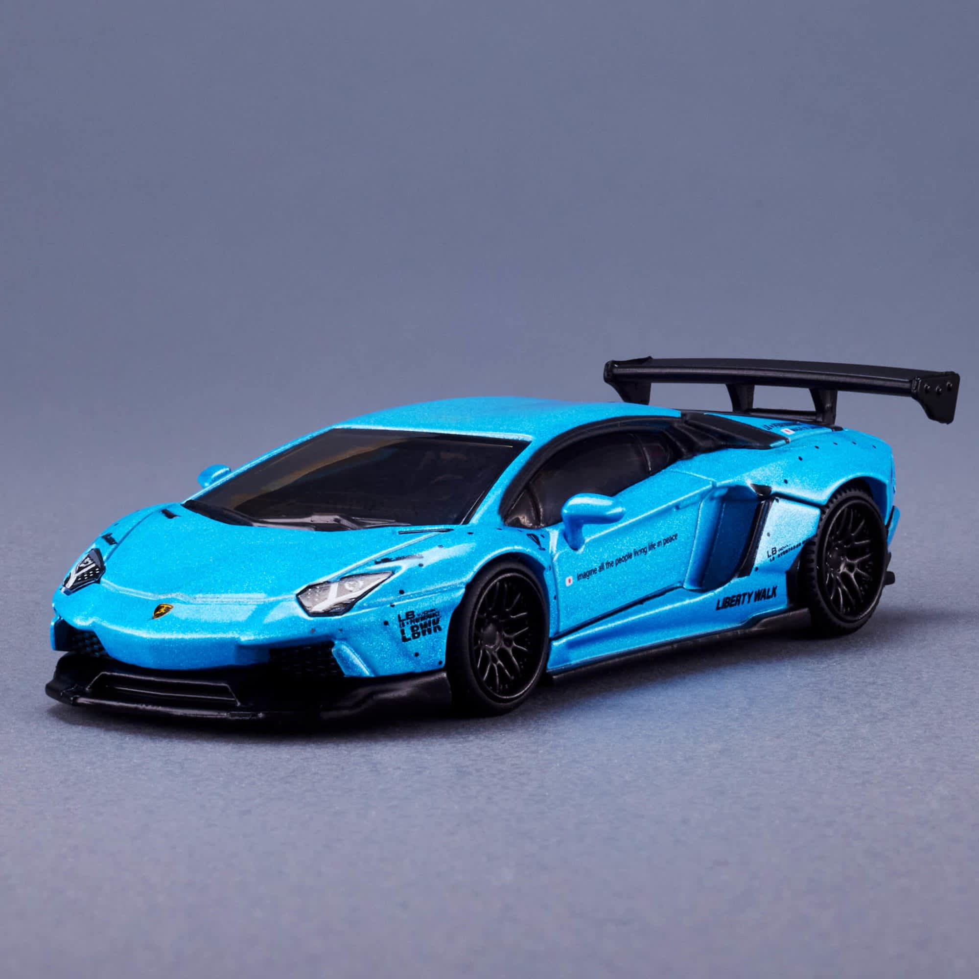 Elite 64 Series LBWK Lamborghini Aventador LP 700-4