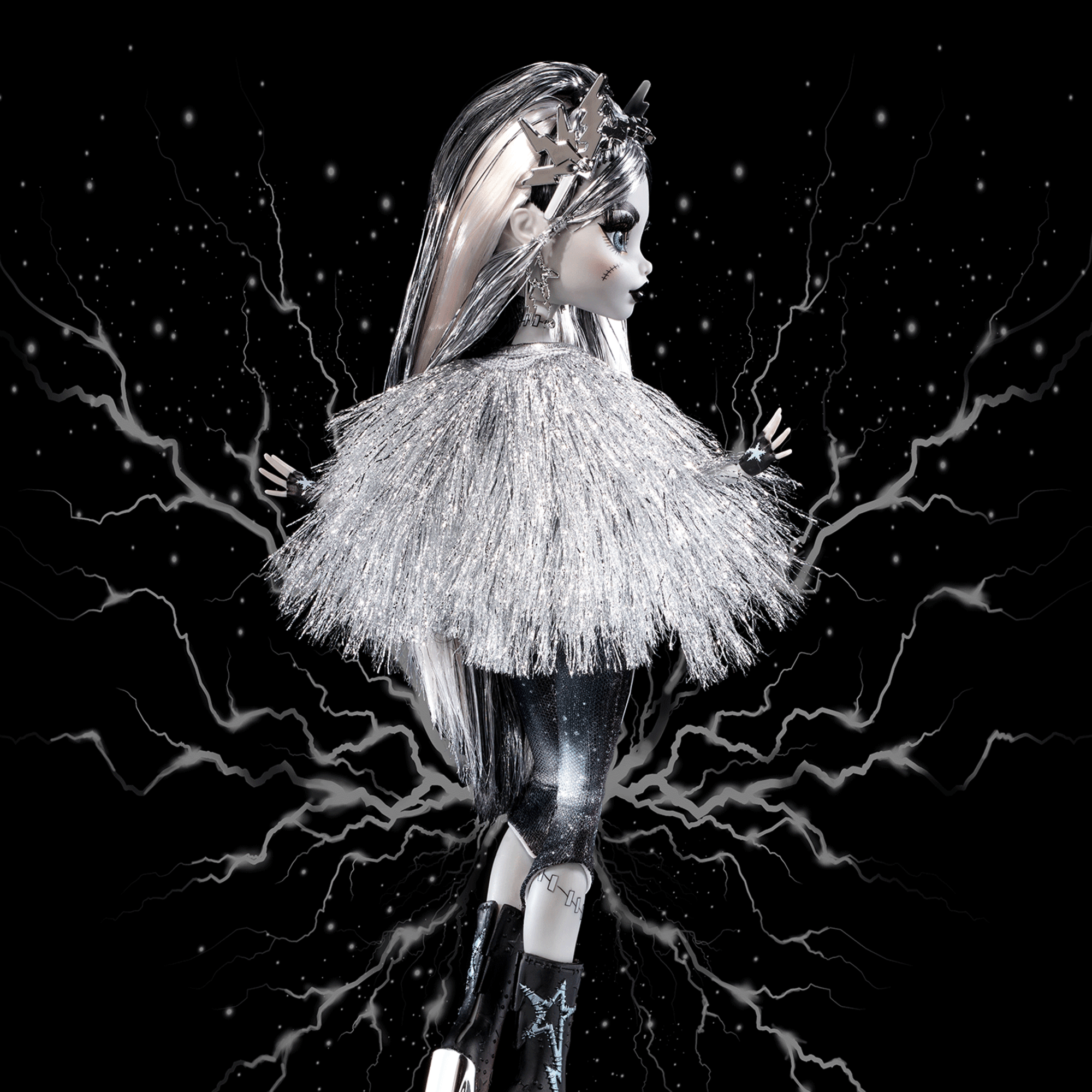 Monster High Voltageous Frankie Stein Reproduction Doll