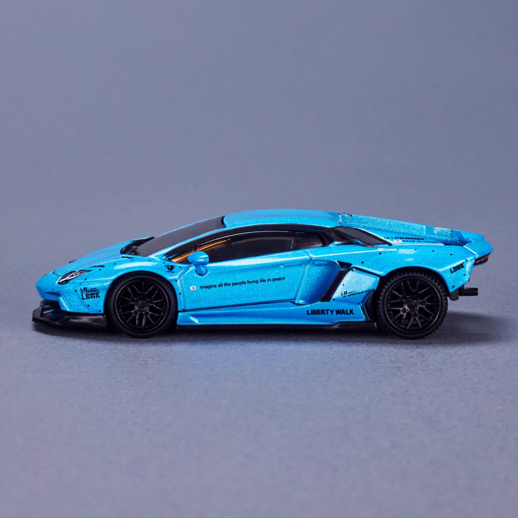 Elite 64 Series LBWK Lamborghini Aventador LP 700-4