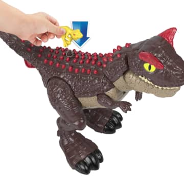 Imaginext Jurassic World Carnotauro, dinosauro giocattolo con aculei attivabili, giocattoli da 2 pezzi per l'età prescolare - Image 3 of 6