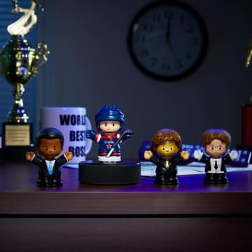 Fisher-Price Little People Collector The Office: Threat Level Midnight - Image 2 of 12