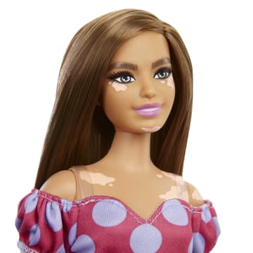 Barbie Fashionistas Puppe (Vitiligo) Im Schulterfreien Polka Dot Kleid