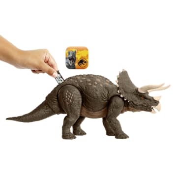 Jurassic World Triceratops Obrońca Środowiska Figurka Eko - Image 2 of 6