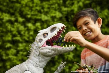 Jurassic World Indominus Rex Super Colossale