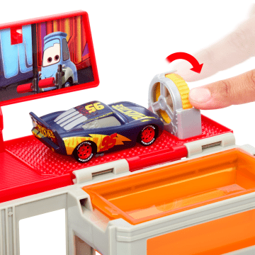 1 Adet Oyuncak Araba Ve Aksesuarlar Bulunan Cars Mack Tır - Renk Değişimi Eğlencesi Oyun Seti - Image 4 of 6