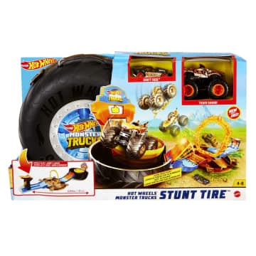 Hot Wheels Monster Trucks Stunt Tire Playset